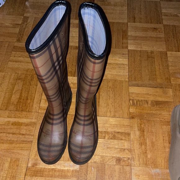 Burberry Rain Boots - Picture 1 of 13